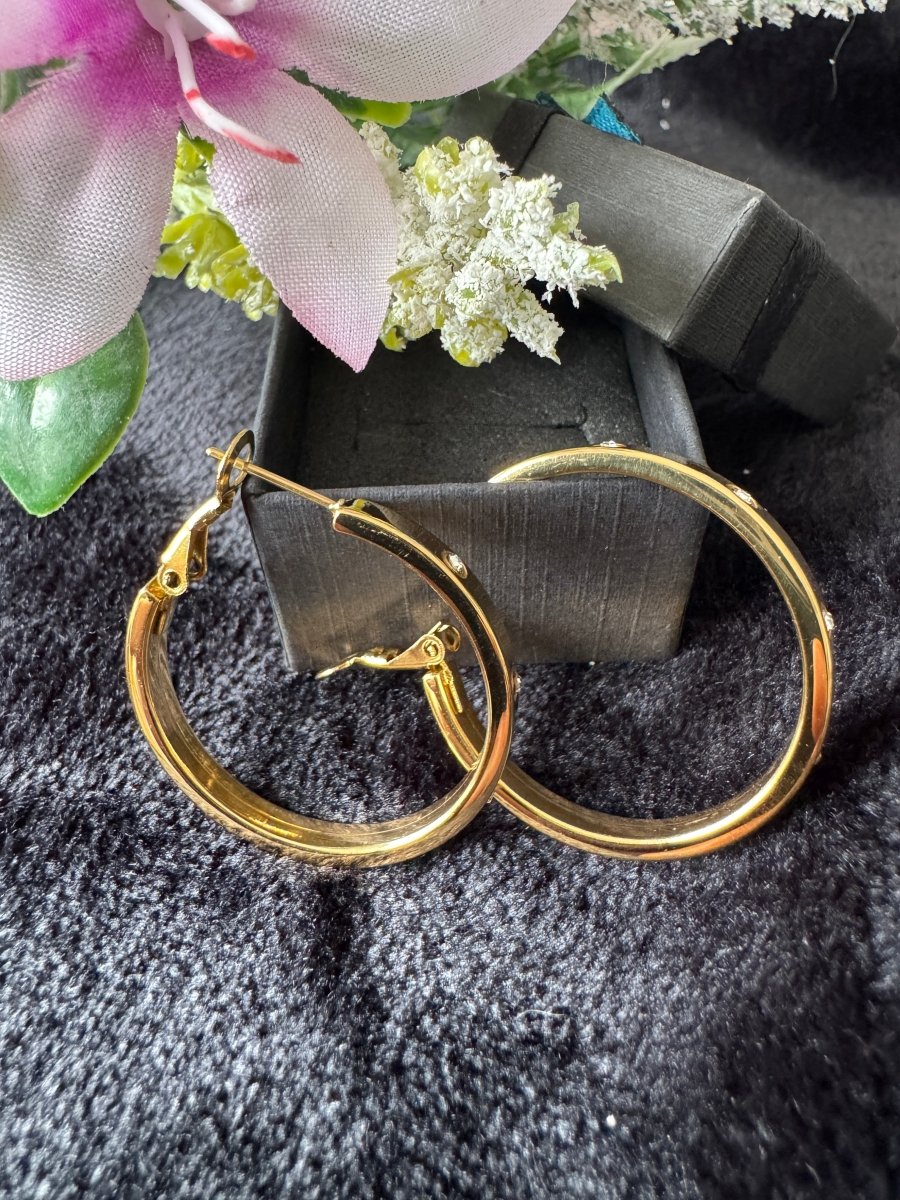 Hooped diamond stud earrings