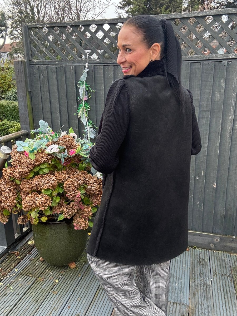 Reversible long gilet