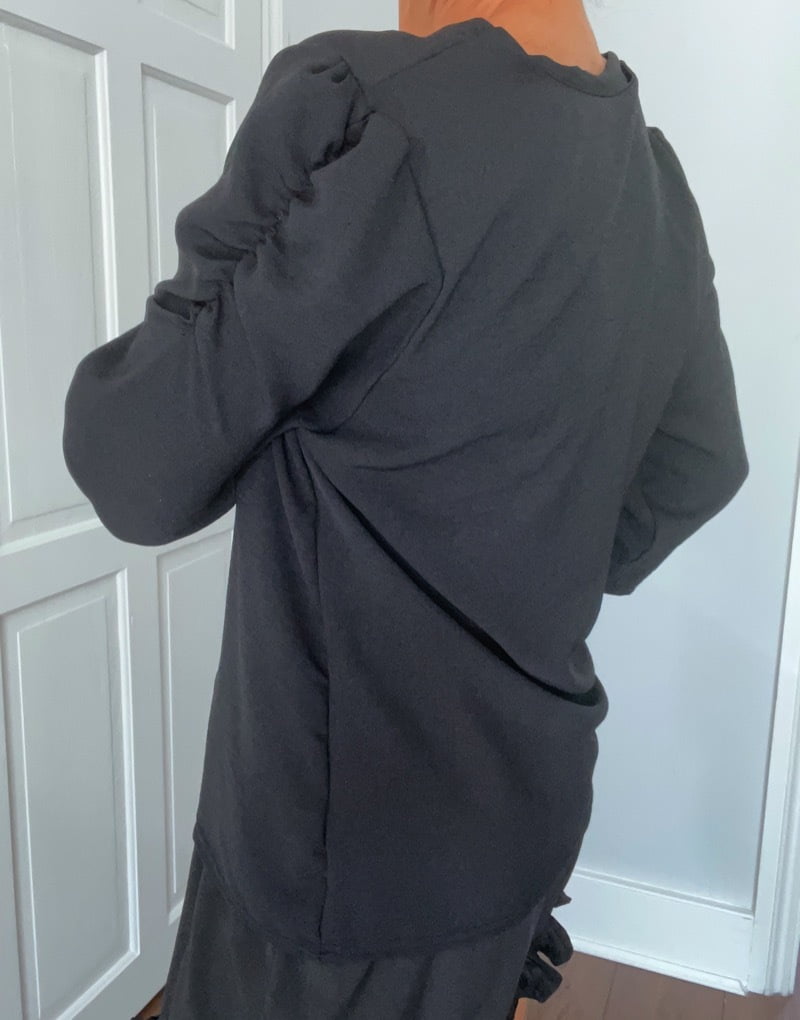 3/4 Length sleeved V-neck top