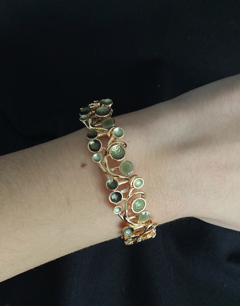 Green brand stretchy bracelet