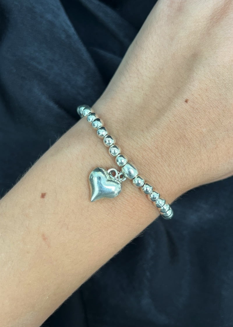 Heart pendant bracelet