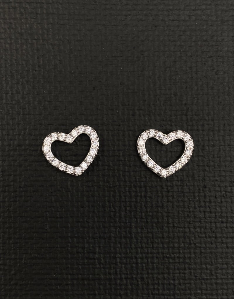Hollow silver heart earrings