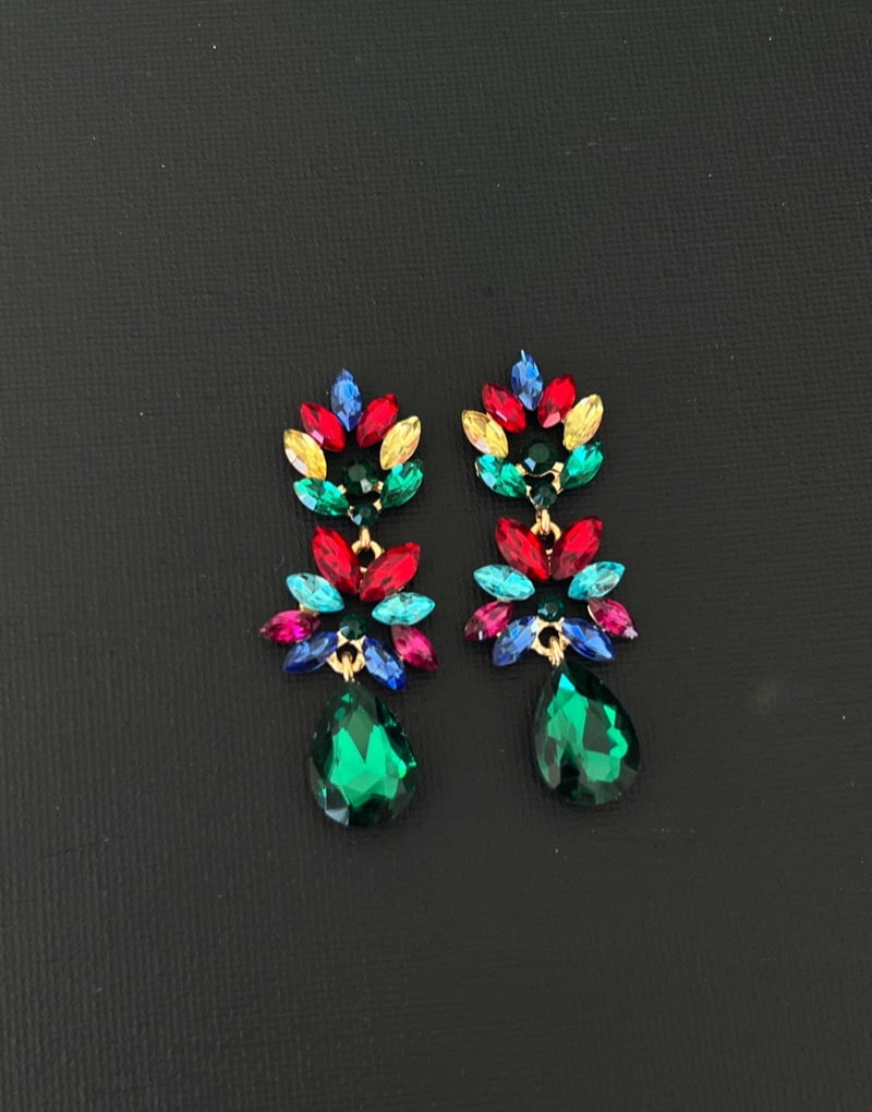 Leaf drop earrings