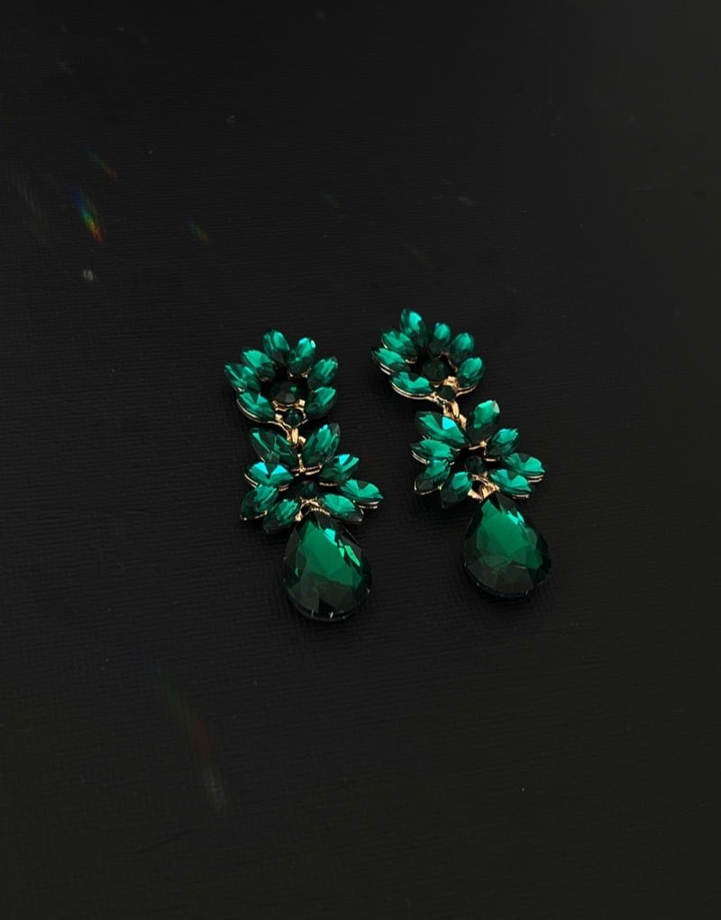 Leaf drop earrings