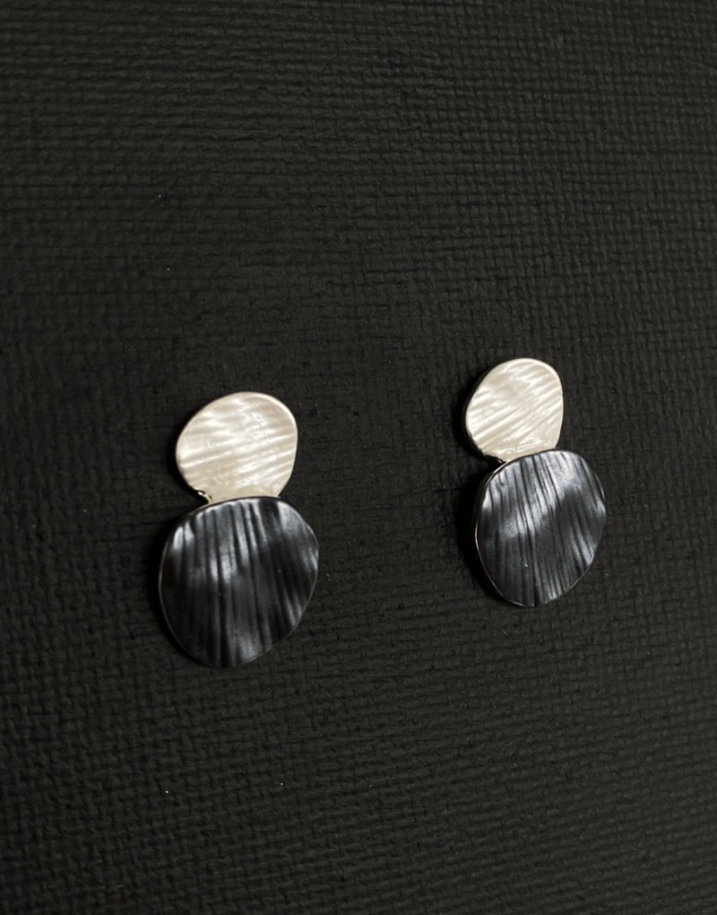 Pebble drop earrings