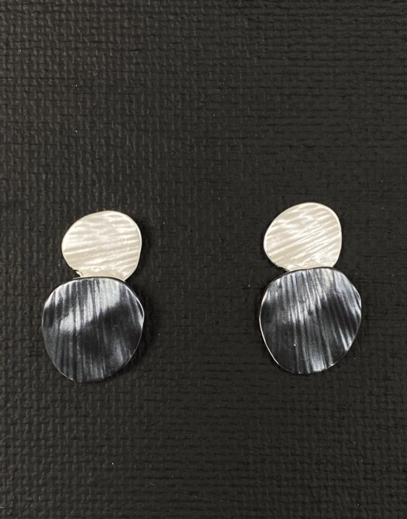 Pebble drop earrings