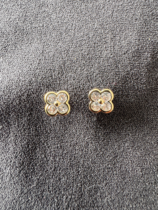 Dainty flower studs