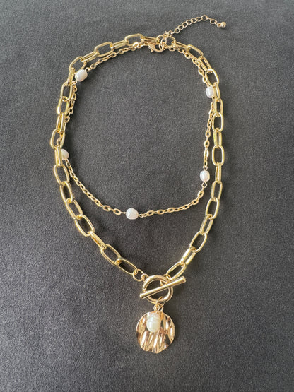Stacking pearl necklace