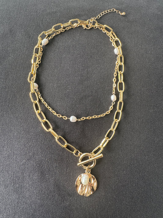 Stacking pearl necklace
