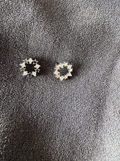 Circle star earrings