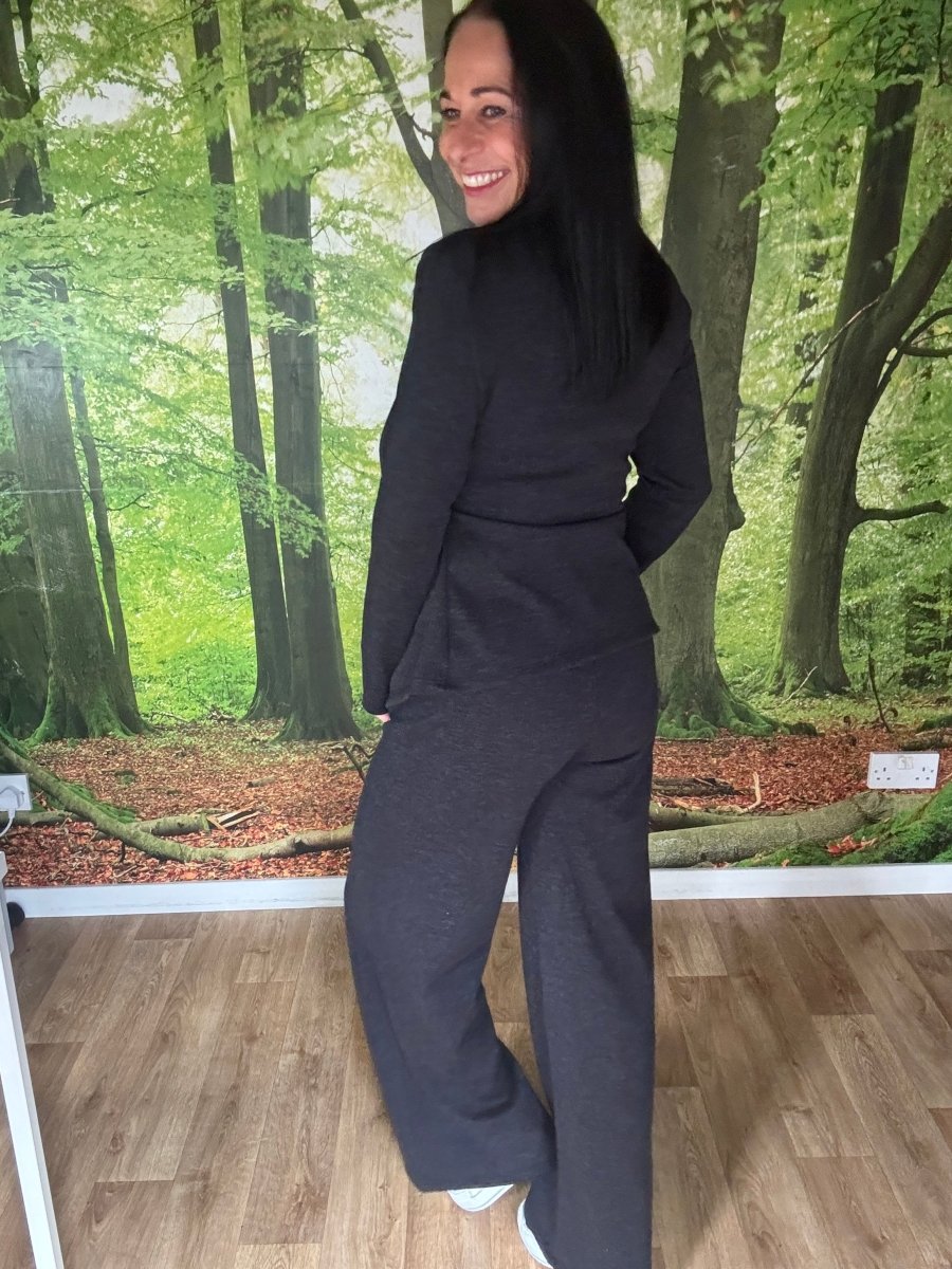 Cross over lounge set