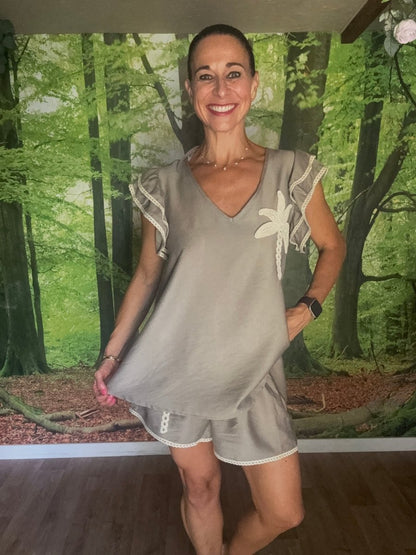 Frill palm shorts set