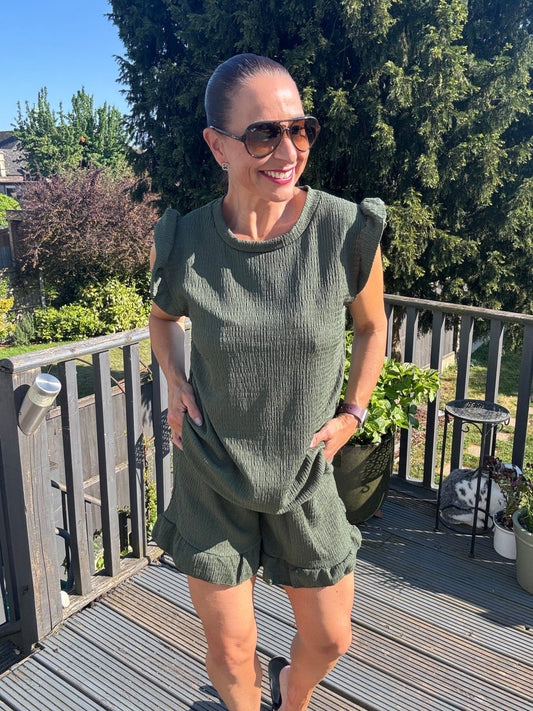 Frill short set