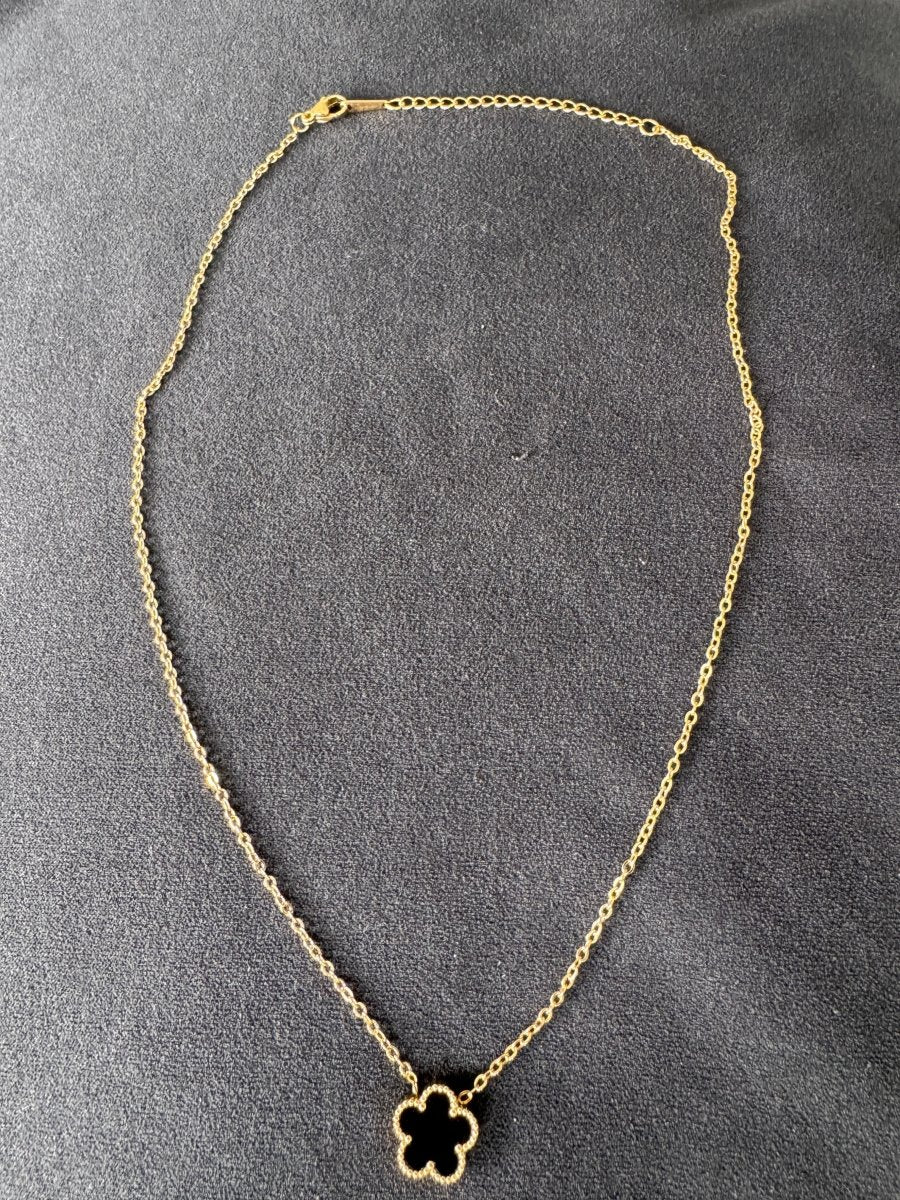 Gold flower necklace