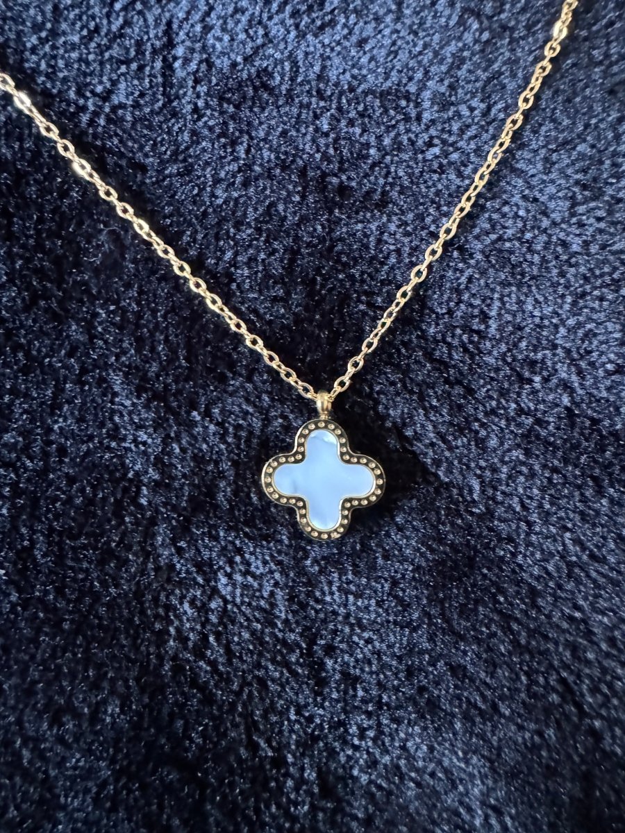 Gold reverse Van cleef