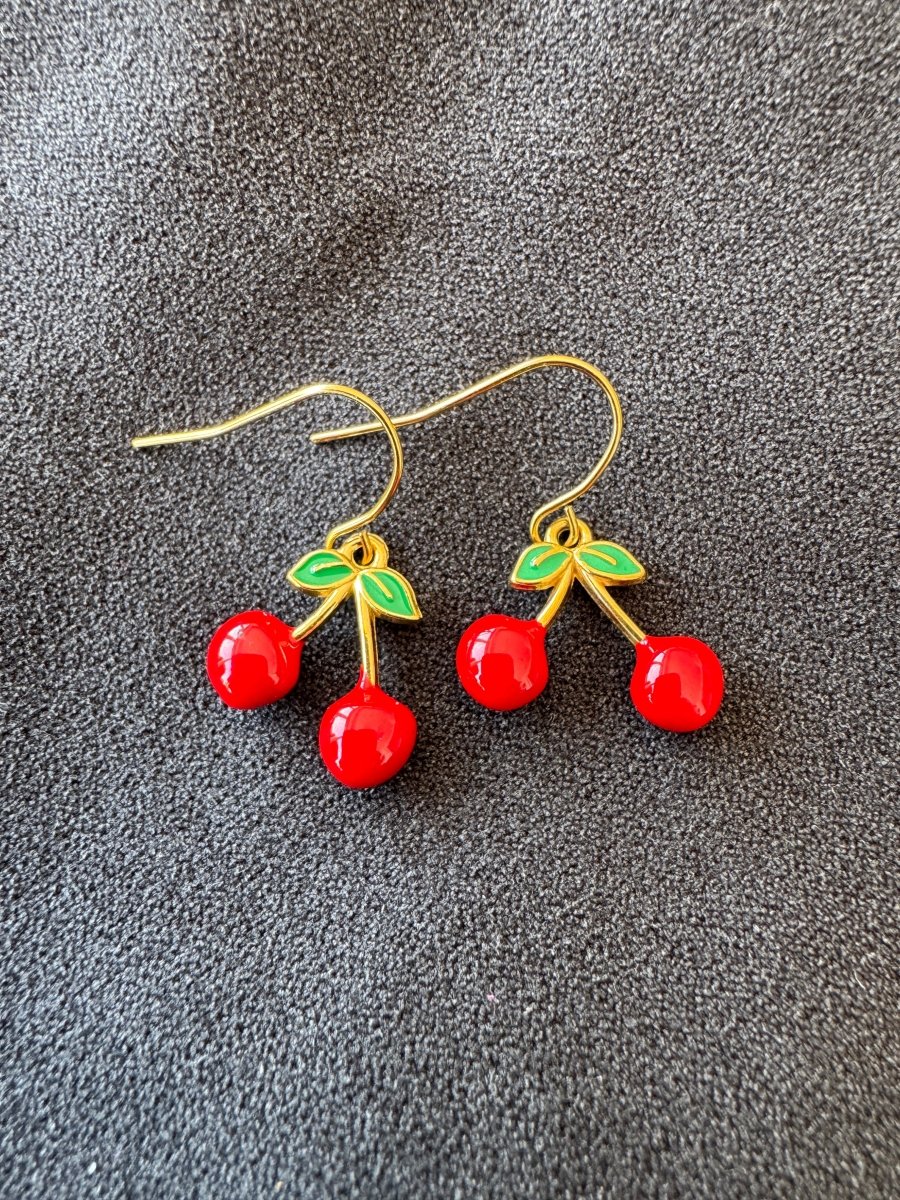 Hook cherry earrings