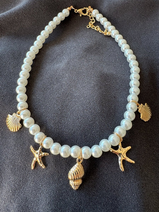 Pearl shell necklace