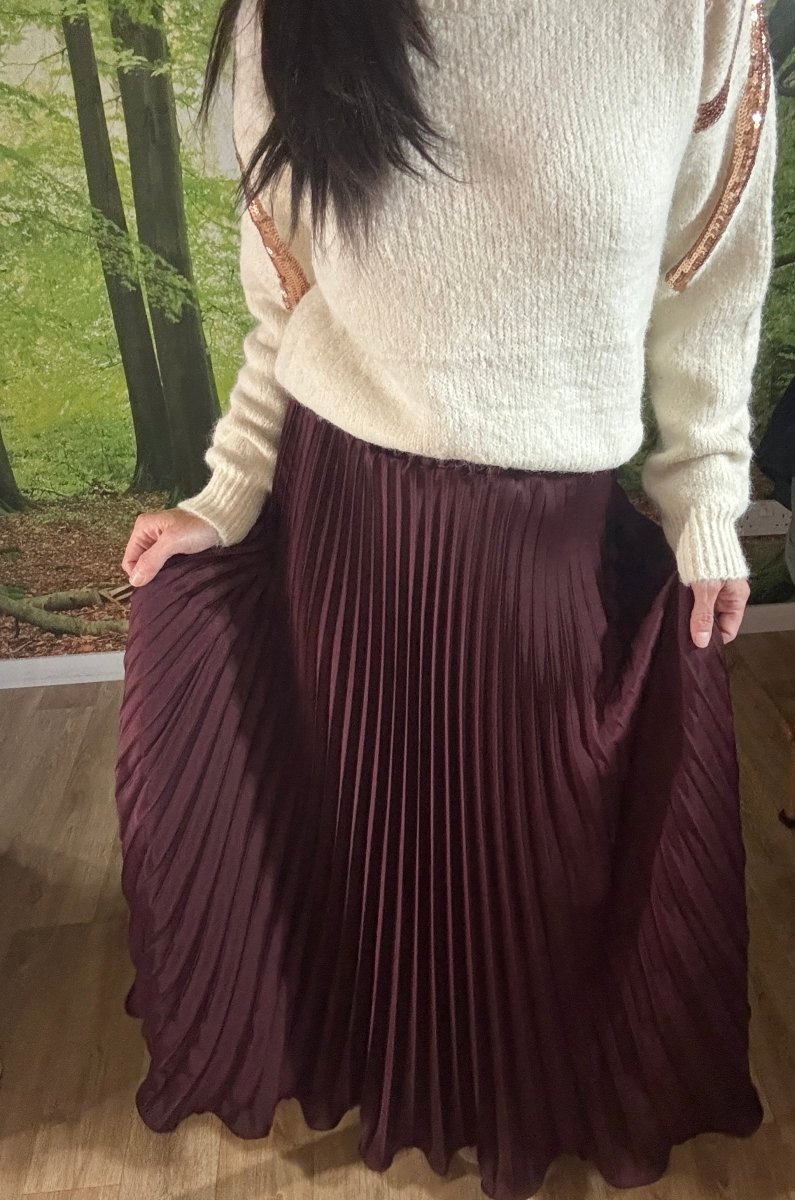 Satin style pleated skirt