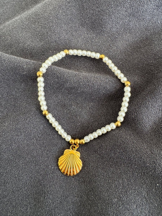 Scallop pearl bracelet
