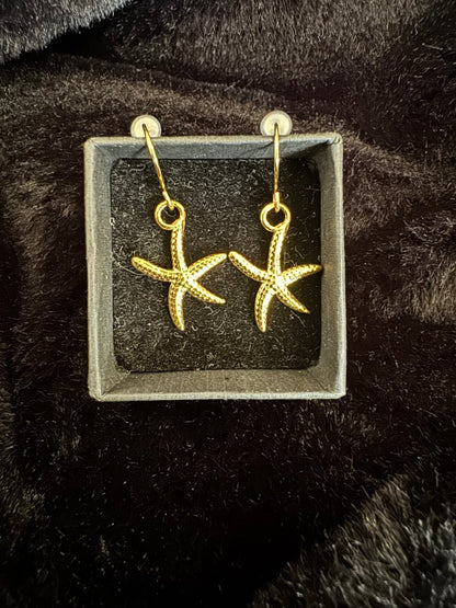 Small starfish earrings