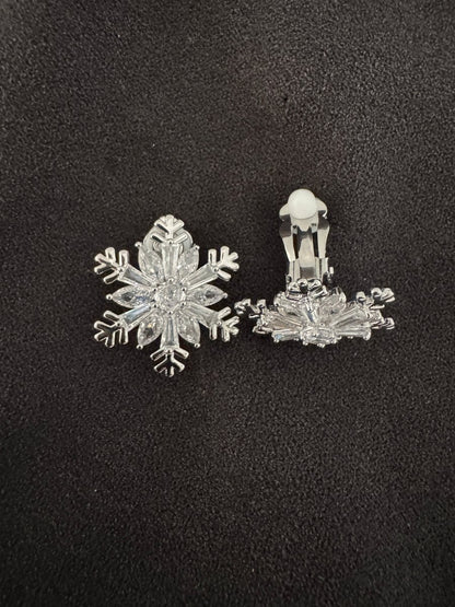 Snowflake clip on