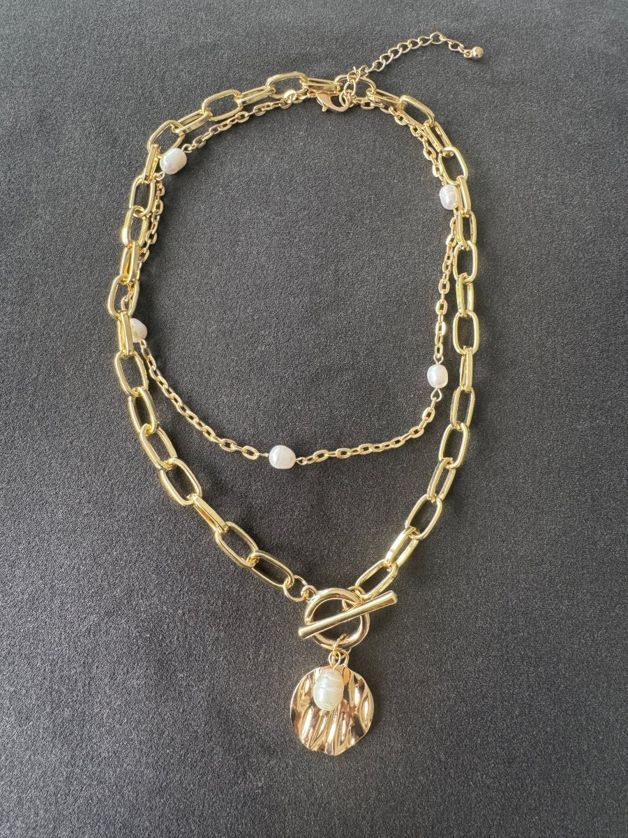 Stacking pearl necklace