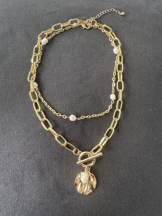 Stacking pearl necklace