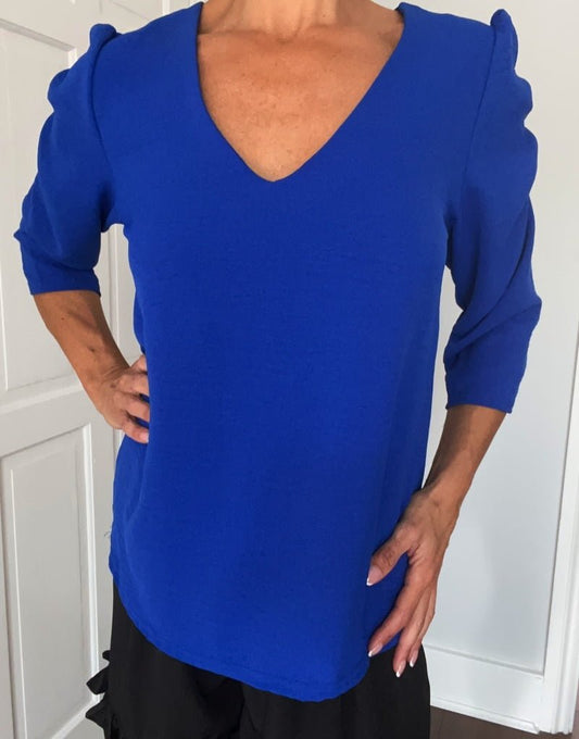 3/4 Length sleeved V-neck top