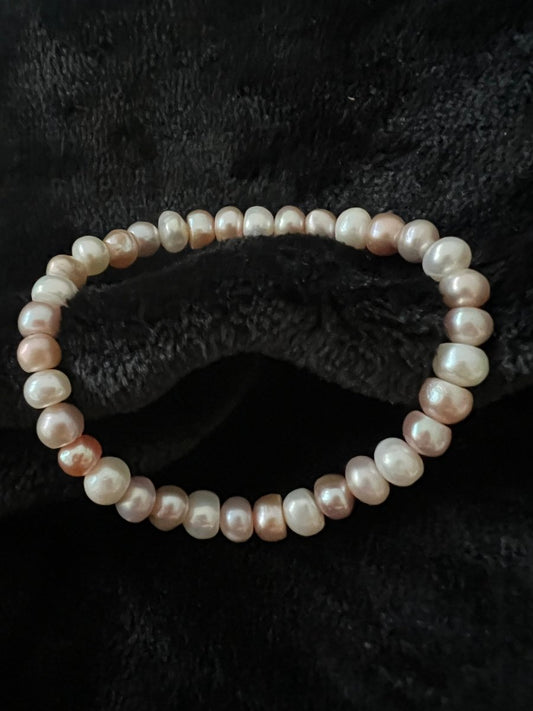 Fresh water pearl bracelet