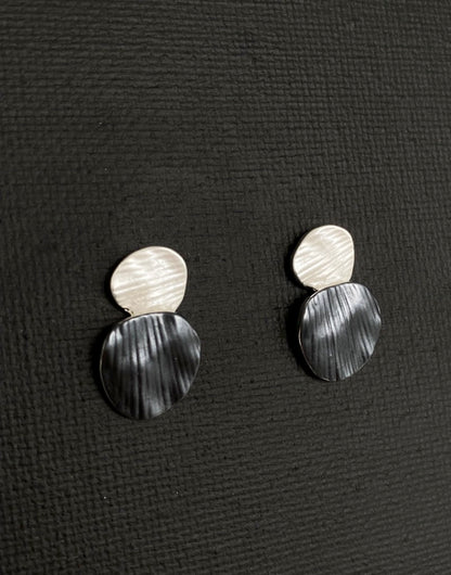 Pebble drop earrings