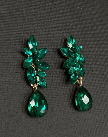Small leaf drop earrings
