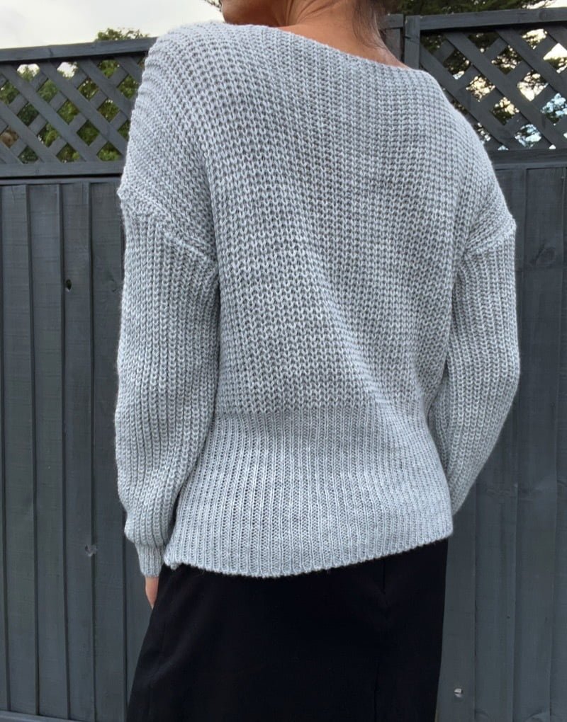 Twisted front jumper